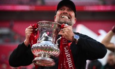 爱游戏网站入口-利物浦绝地反击，成功卫冕冠军头衔的简单介绍