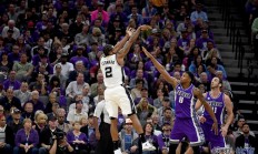 爱游戏官网入口-马刺客场惊险胜国王，取得四连胜