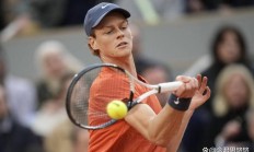 爱游戏vip注册-关于顶尖球员在比赛中展现出色实力，精彩绝伦的信息