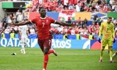 爱游戏电竞-匈牙利球队前锋入选欧洲顶级联赛最佳阵容，实至名归的简单介绍