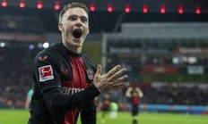 爱游戏活动-包含勒沃库森取得重要胜利，冲击前列的词条