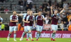 爱游戏官方入口-关于伯恩利客场战胜斯旺西，取得关键胜利的信息