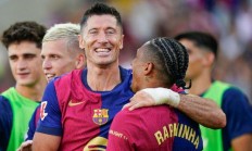 爱游戏网页版入口-包含巴萨主帅呼吁球员团结，胜利能否稳定和平？的词条