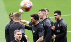 爱游戏活动-多特蒙德备战重要比赛，全力冲刺联赛