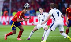 爱游戏官网入口-英格兰一役成绩苦败给西班牙踢出欧洲国家杯半决赛的简单介绍