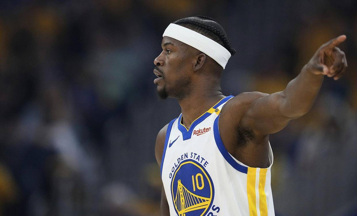 阿尔希拉尔主场优势明显，球迷期待逆转奇迹的简单介绍