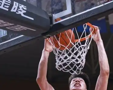 浙江队在CBA季后赛中打出封盖,被誉为全场沸腾 浙江队在CBA季后赛中打出封盖,被誉为全场沸腾