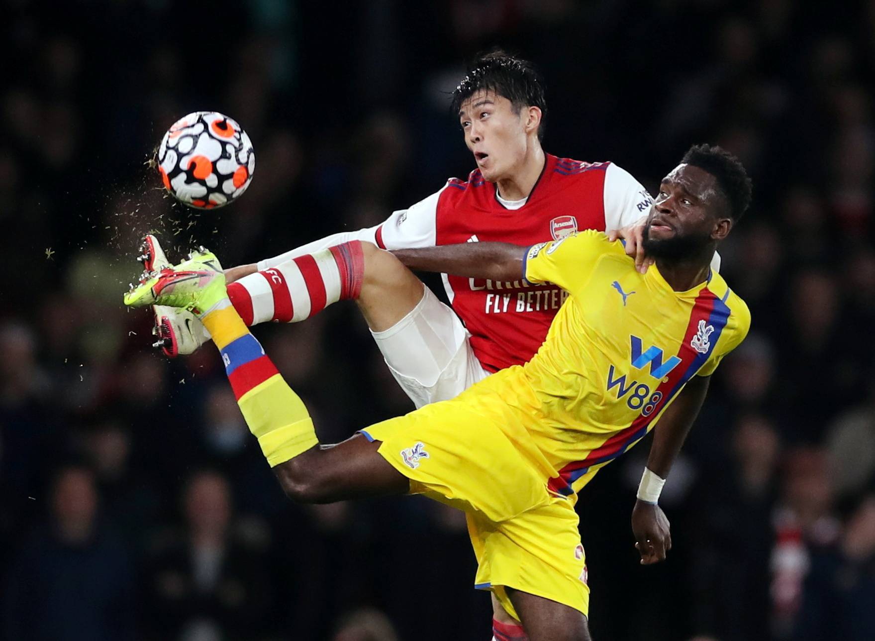 中亚球队遭遇失利,前景蒙上阴影的简单介绍 中亚球队遭遇失利,前景蒙上阴影的简单介绍