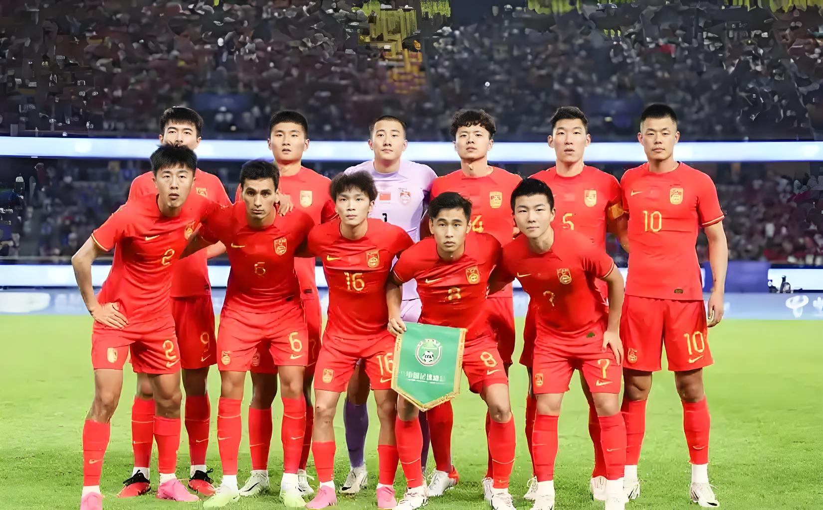 亚洲足球聚焦国内球队，豪情万丈的简单介绍