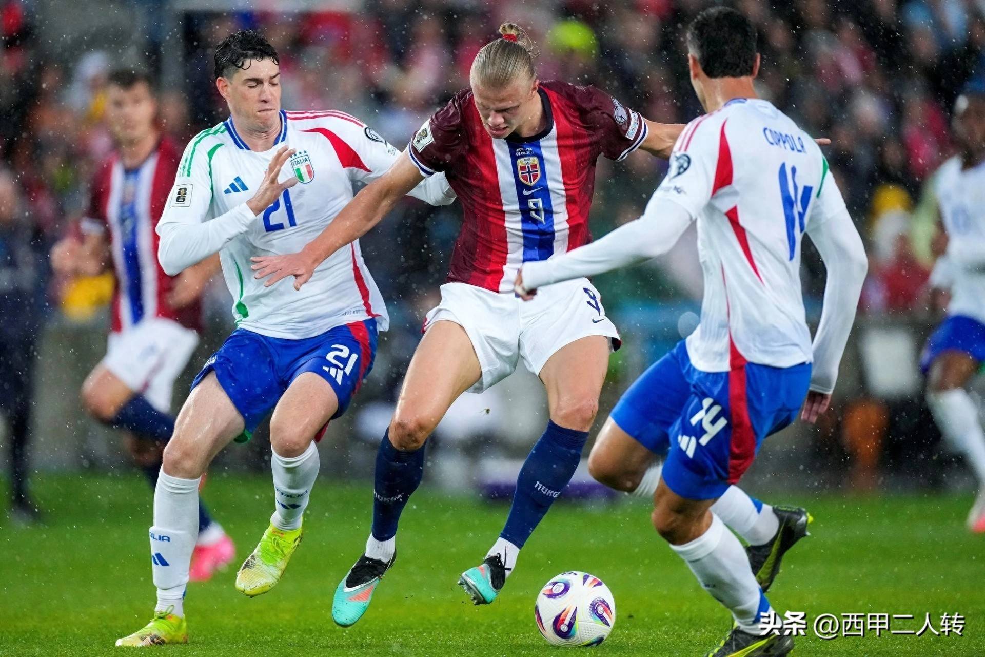 意大利队与北马其顿队展开激烈对决