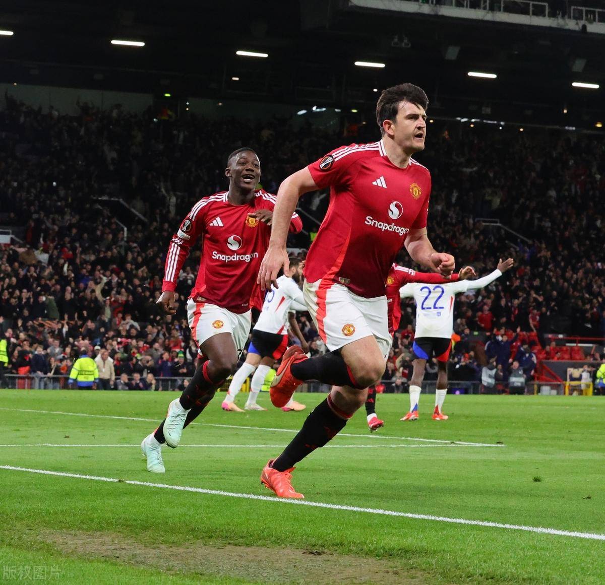 狼队客场惜败于阿森纳，憾失三分的简单介绍