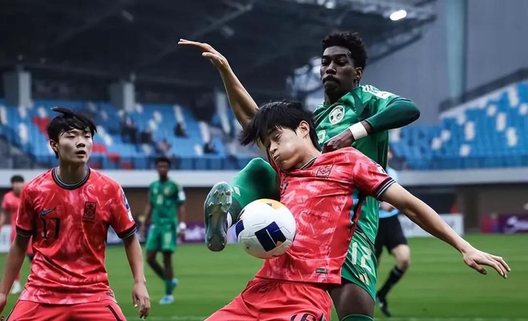 关于亚洲足球赛场冷门不断，看哪支球队能逆袭的信息