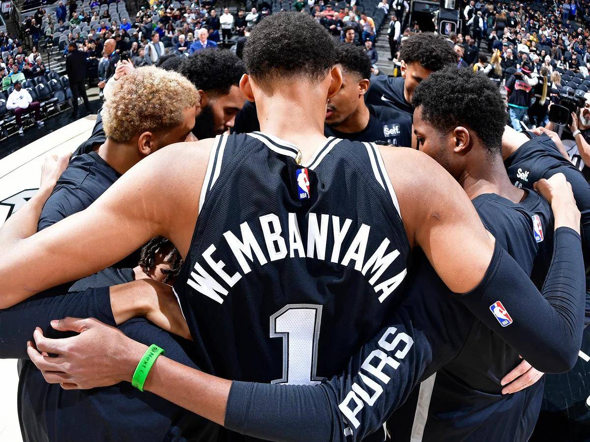 火箭队关键球员伤缺，球队整体实力受影响的简单介绍