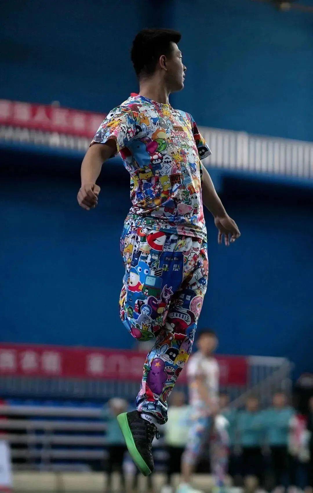 惊心动魄的比赛令人屏息凝神