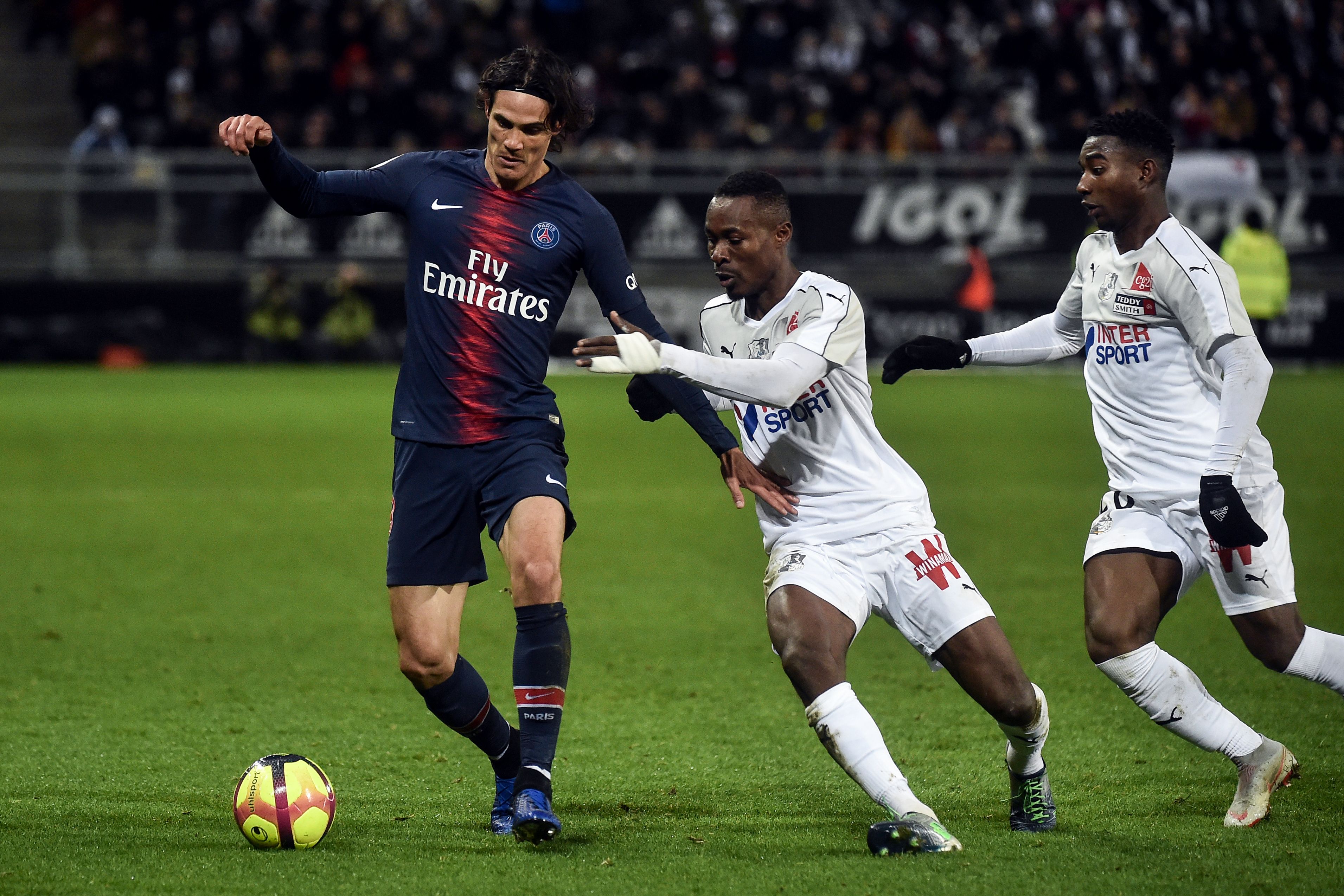 亚眠客场不敌对手，遭遇逆转失利