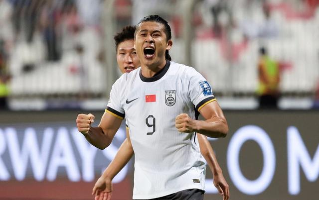 法国足球职业联赛战况激烈,场面惊心动魄的简单介绍 法国足球职业联赛战况激烈,场面惊心动魄的简单介绍