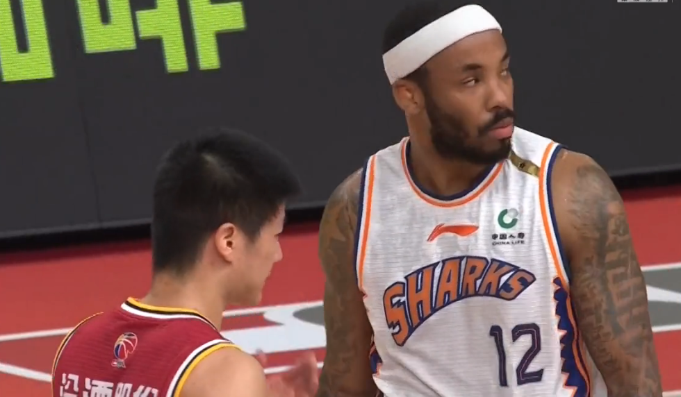 山西队主场失利，需加把劲，争夺季后赛资格的简单介绍