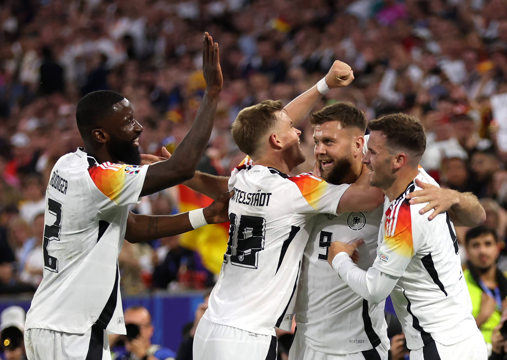 瑞士队豪取大胜,毫无悬念晋级欧洲杯正赛决赛阶段的简单介绍 瑞士队豪取大胜,毫无悬念晋级欧洲杯正赛决赛阶段的简单介绍