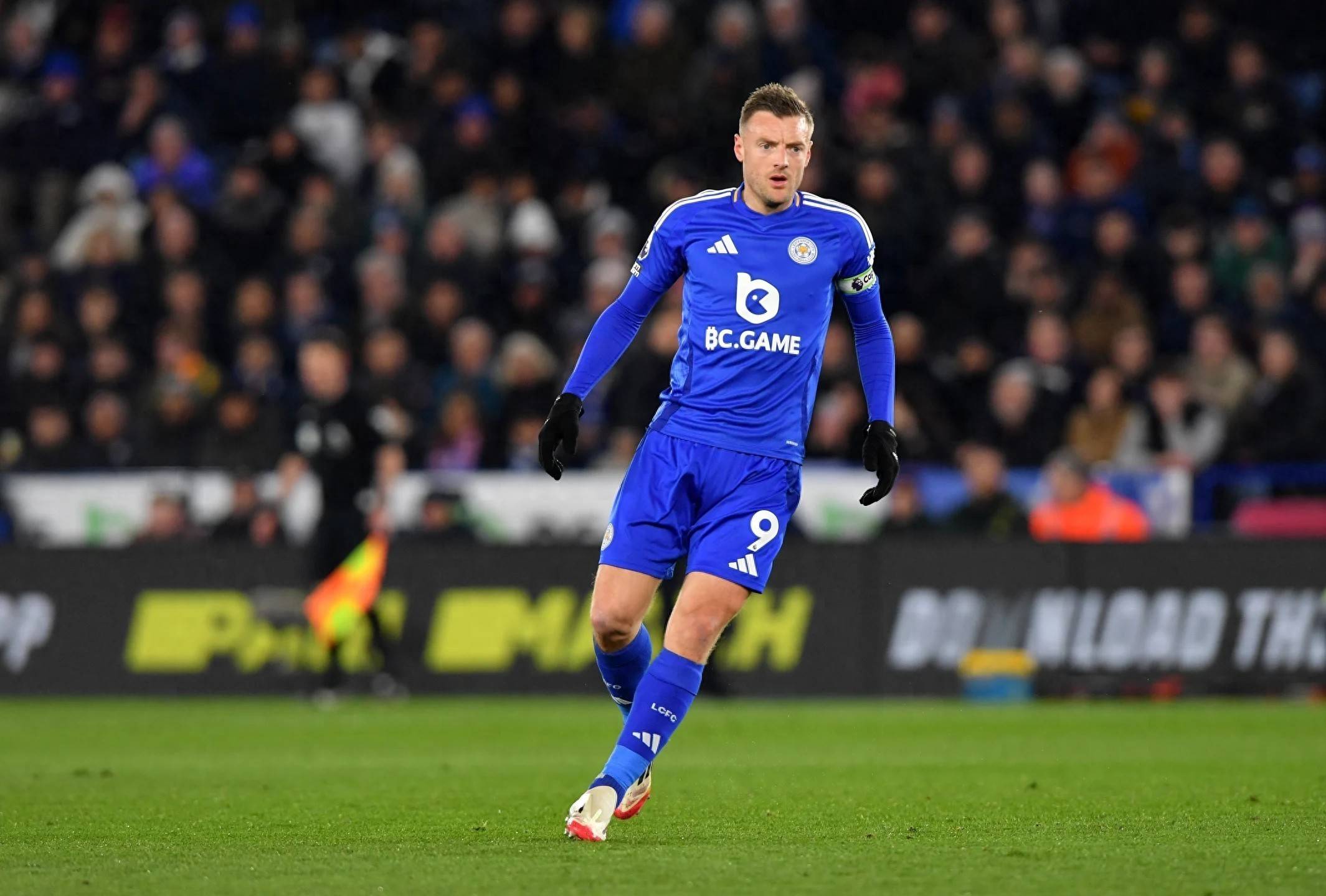 曼城客场击败莱斯特城继续保持不败势头 曼城客场击败莱斯特城继续保持不败势头