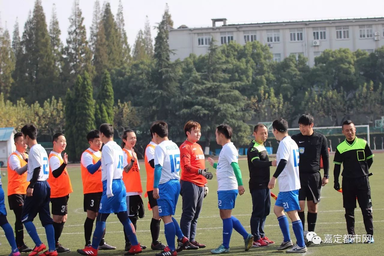 互相支持,亚洲足球比赛中的友谊之光的简单介绍 互相支持,亚洲足球比赛中的友谊之光的简单介绍