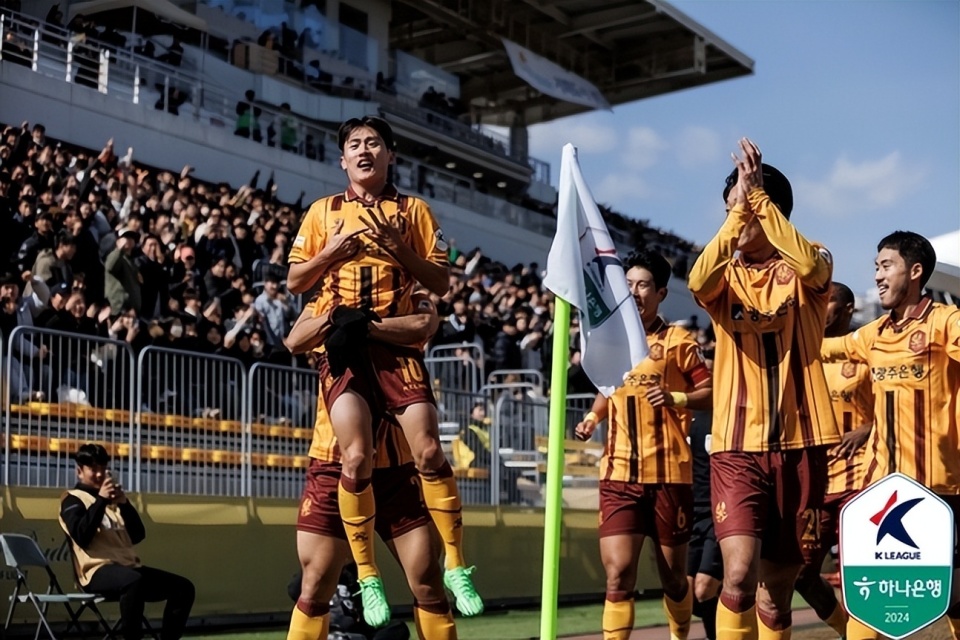 关于东京FC与首尔FC展开激烈角逐,势均力敌的信息 关于东京FC与首尔FC展开激烈角逐,势均力敌的信息