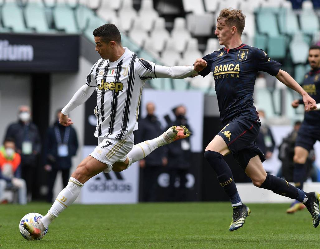 尤文图斯客场不敌巴黎