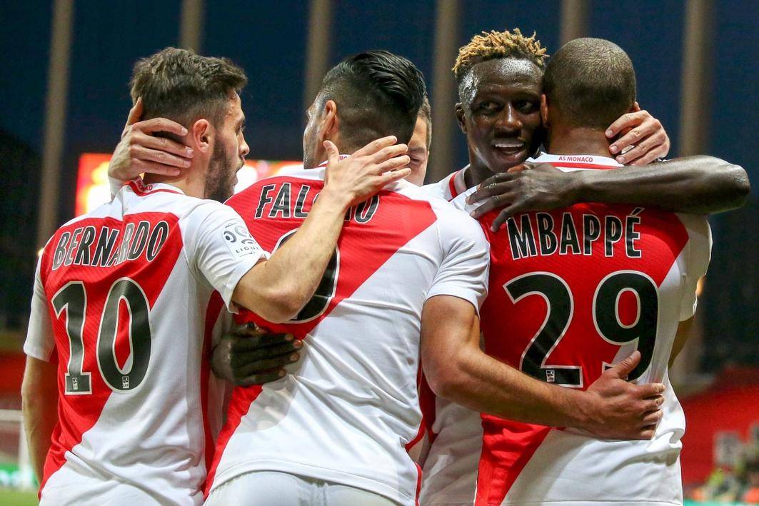 摩纳哥球队备战下一场比赛，迎来挑战