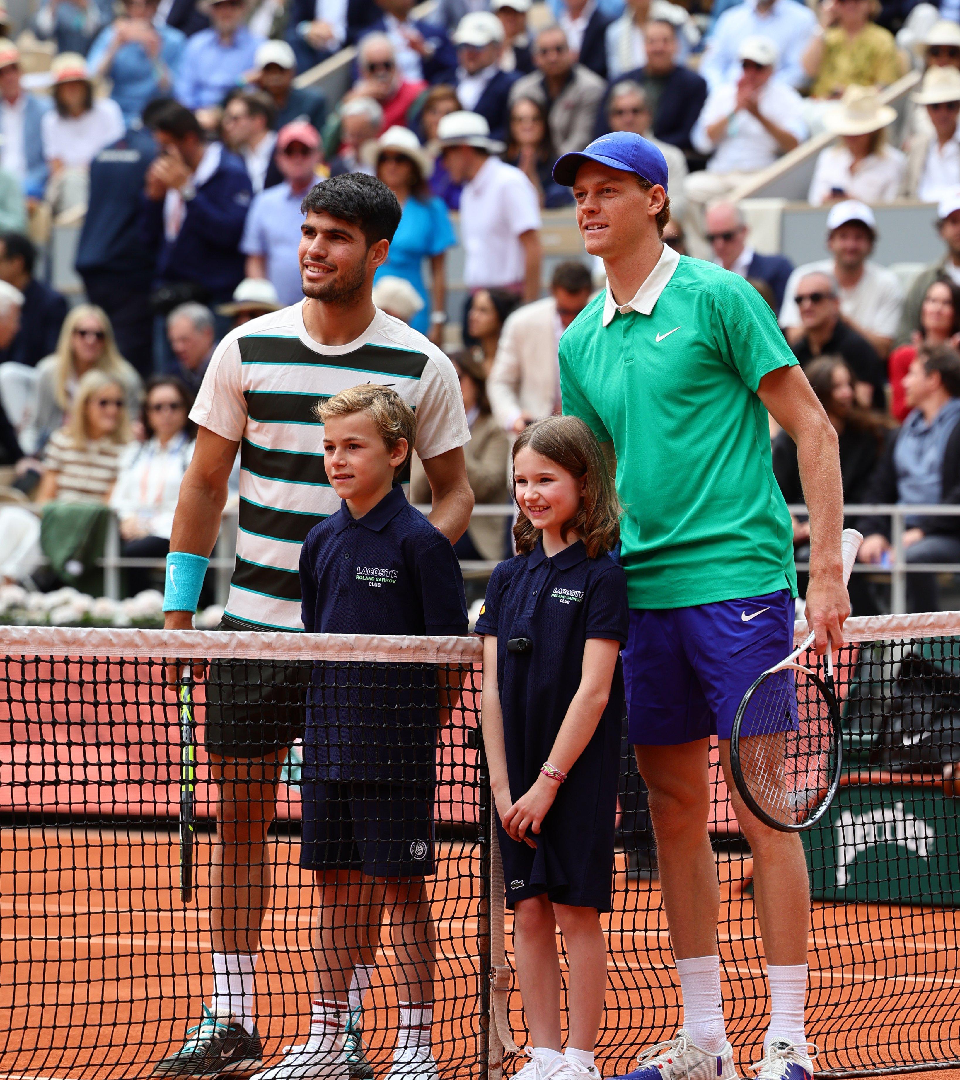 关于阿尔及利亚运动员在比赛中异军突起的信息 关于阿尔及利亚运动员在比赛中异军突起的信息