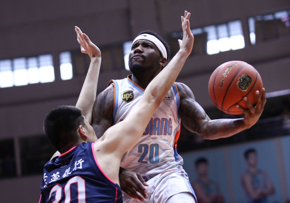 深圳队豪取8连胜锁定季后赛席位,劲头十足的简单介绍 深圳队豪取8连胜锁定季后赛席位,劲头十足的简单介绍