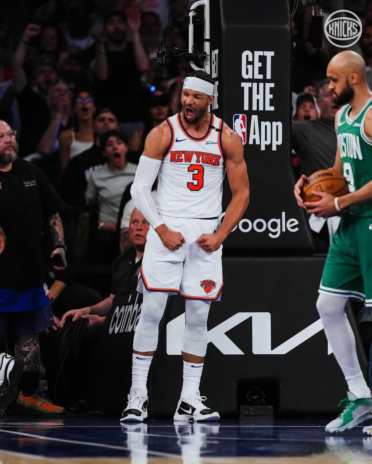 尼克斯胜骑士，波尔津吉斯得分王