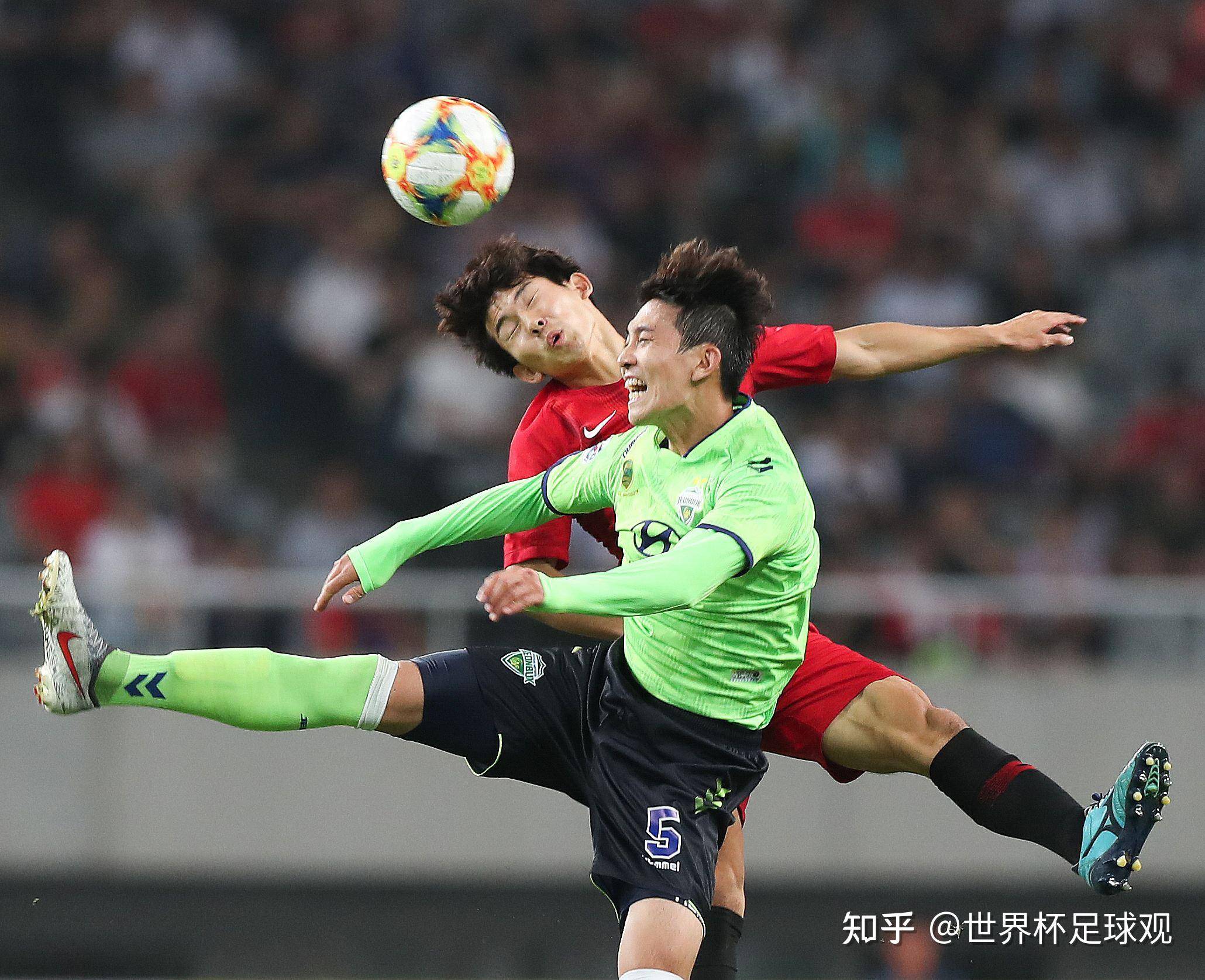 首尔队在比赛中遭遇困境，顽强战斗出局