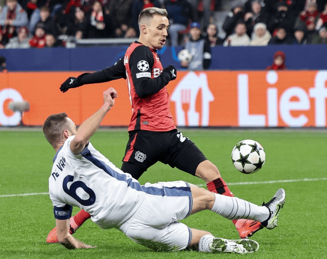 马德里竞技主场大胜，豪取十一连胜