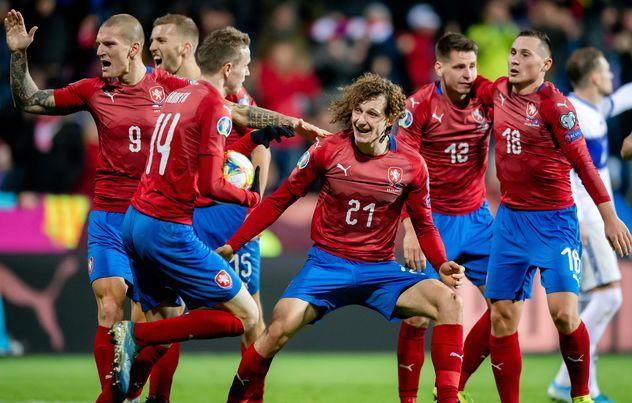 英格兰与捷克战平情势僵持 英格兰与捷克战平情势僵持